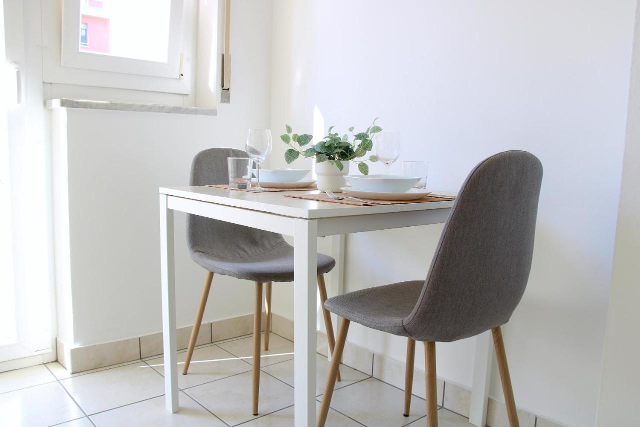 Cozy With Free Parking & Close To Apartment Lugano
